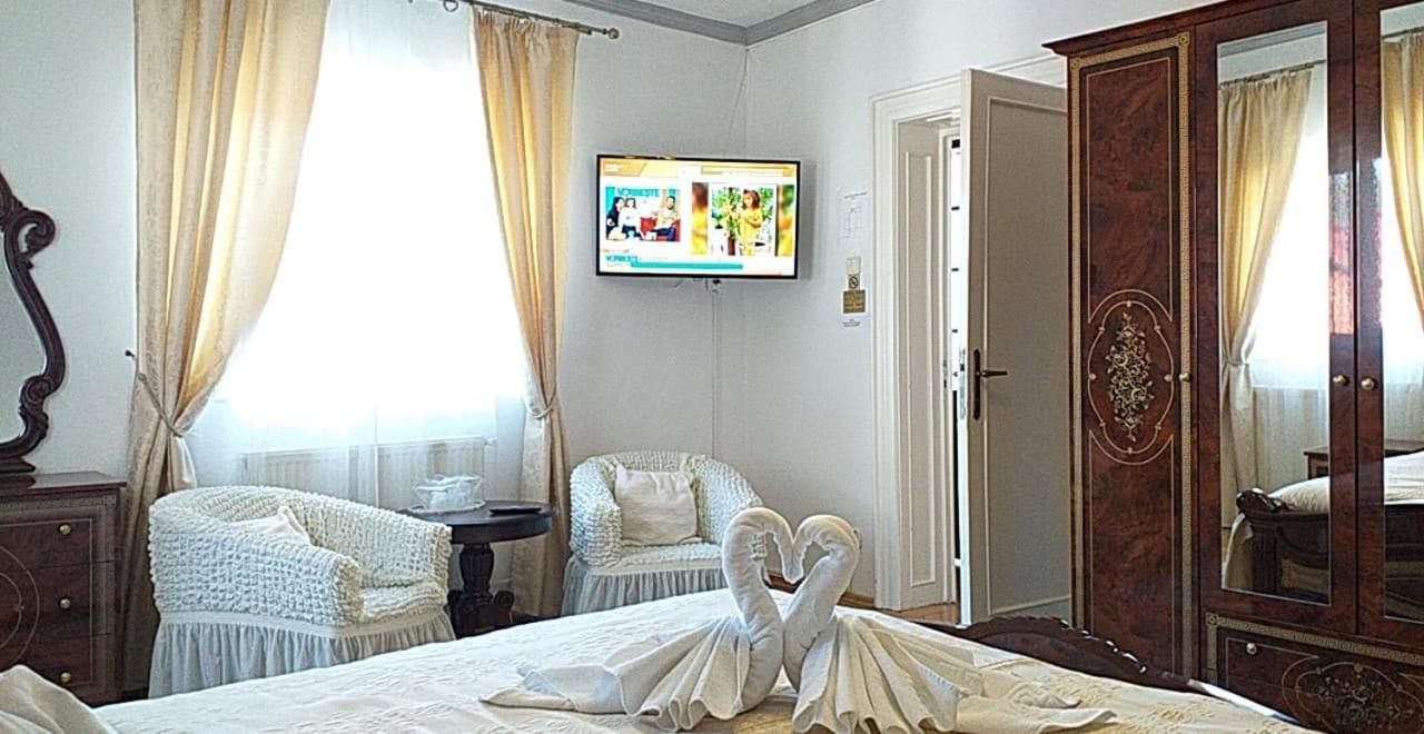 Vila Gabriel Sinaia Luaran gambar