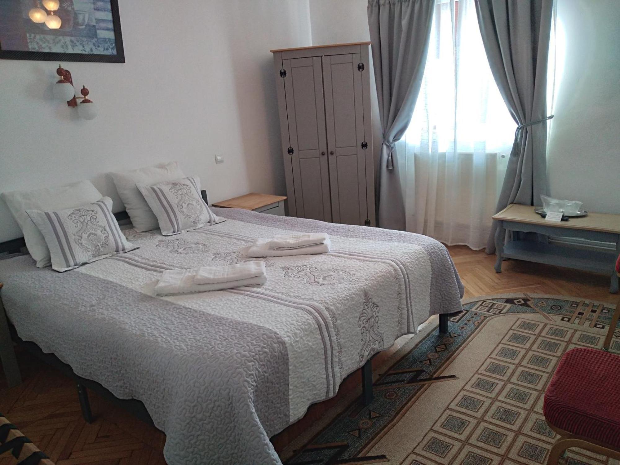 Vila Gabriel Sinaia Luaran gambar